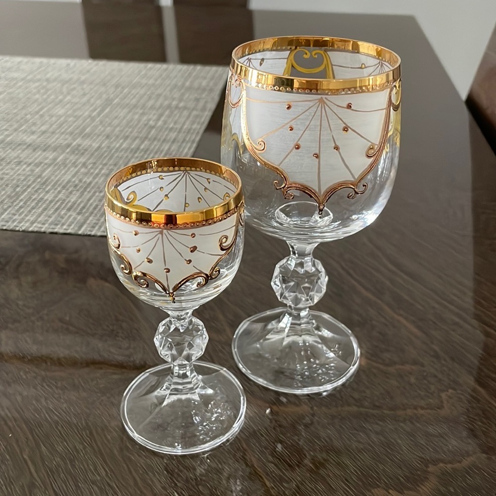 Bohemian 6 liqueur crystal glass with white and gold design